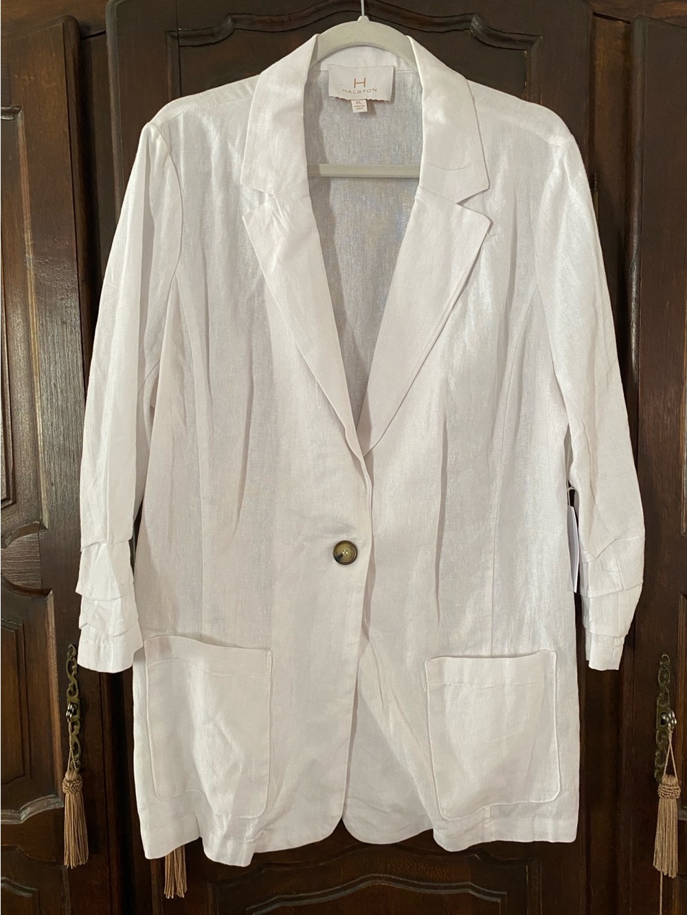 Halston white linen blend blazer one button “ruched/pleated” push up sleeves XL